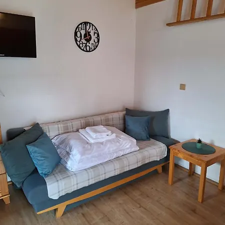 Pohoda 410 Village Tatralandia S 1 Spalnou 1 Obyvackou A 1 Izbou V Podkrovi